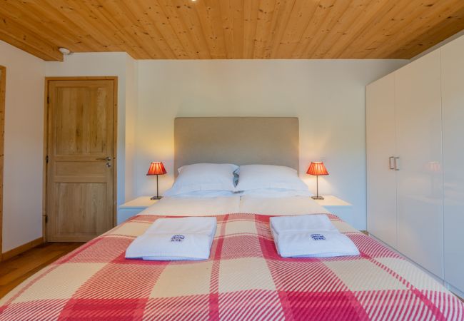 Le Combe Humbert Apartment- Morzine - Snow and Trek