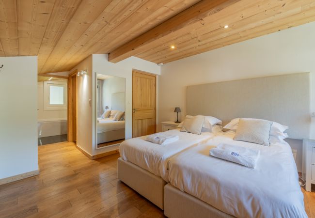 Le Combe Humbert Apartment- Morzine - Snow and Trek