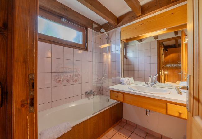 Apartment in Morzine - Corniche A18